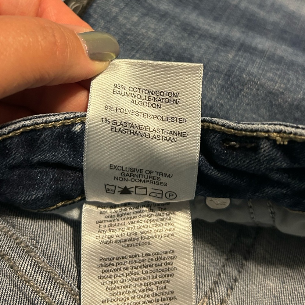 Silver Jeans - Picture 6 of 6